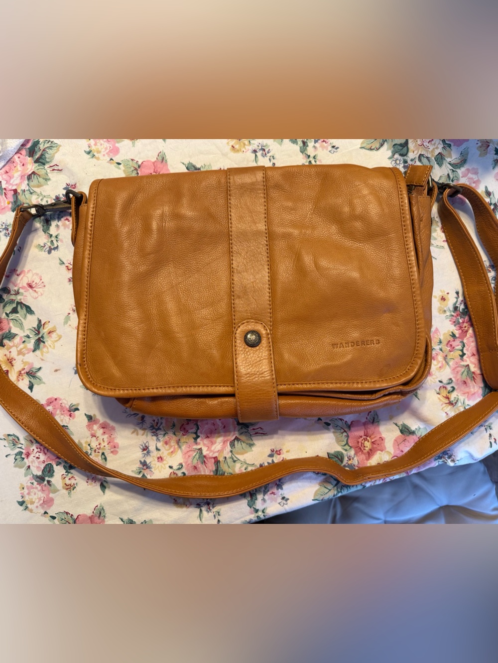 WANDERED Tan Leather Crossbody Travel Bag
